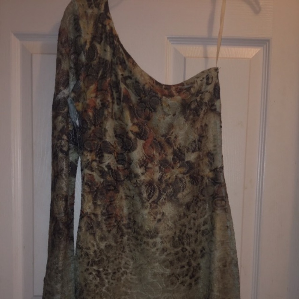 DRESS